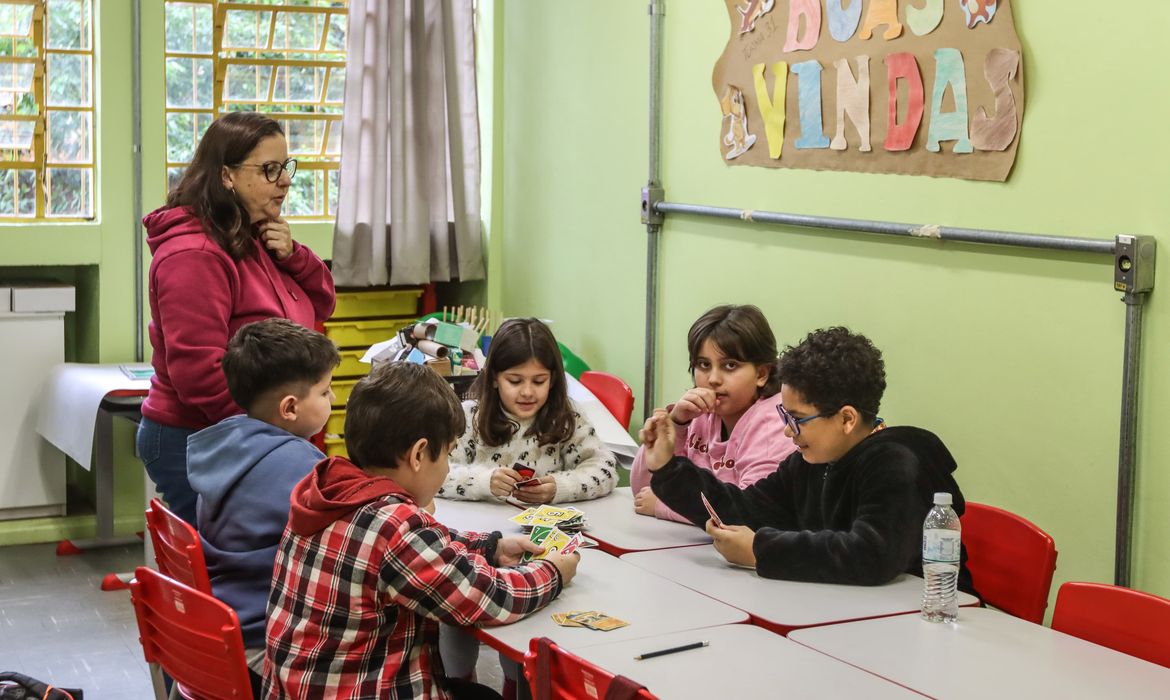 Política amplia apoio a estudantes com altas habilidades