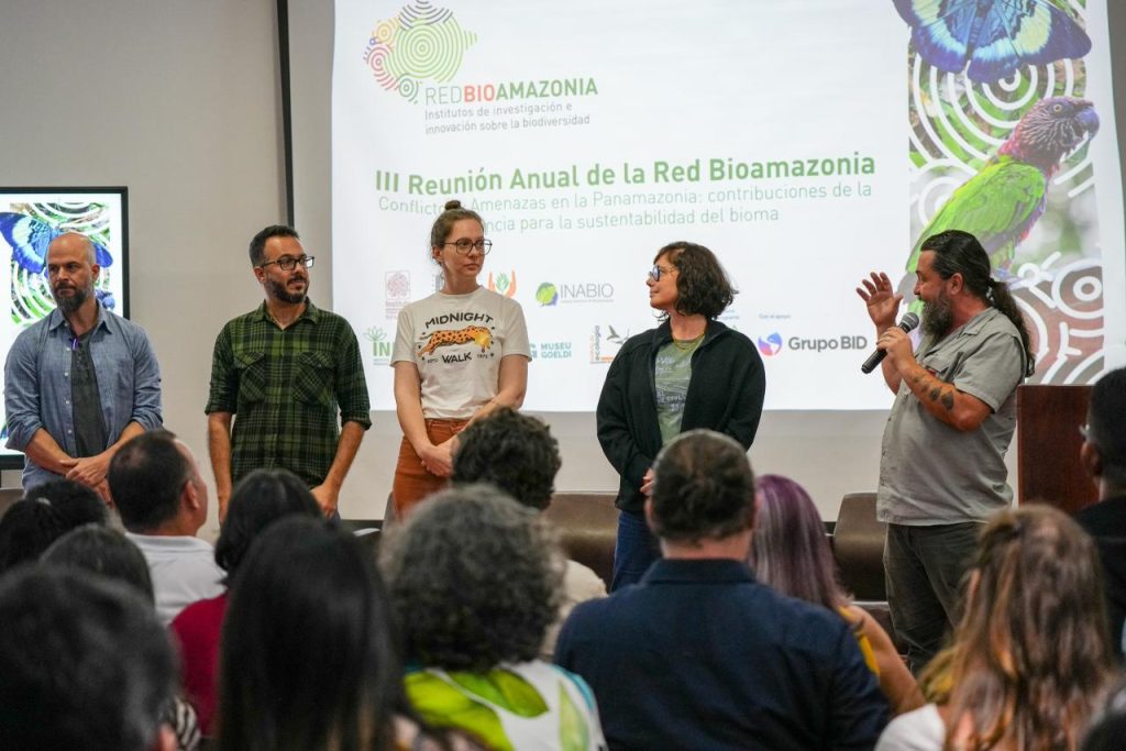 Instituto Mamirauá e INPA, cofundadores da Rede Bioamazônia, participam do encontro na Colômbia ao lado de outros seis centros de pesquisa