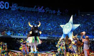 Caprichoso celebra conquista histórica no Festival de Parintins 2026