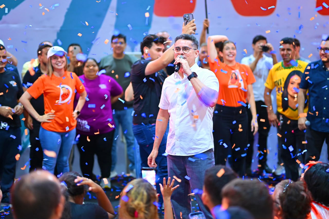 Vivi Lira entra na disputa pela Aleam com apoio de David Almeida