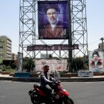 Cortejo de Ali Khamenei percorre cidades sagradas do Irã