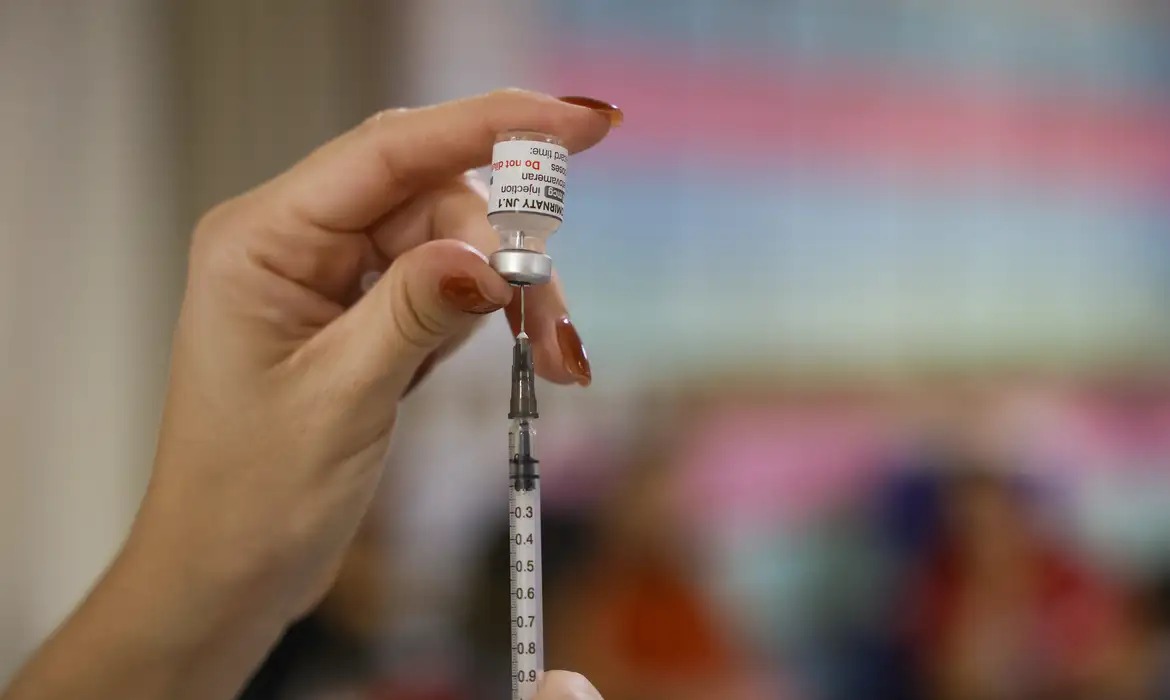 Vacinação reduz prevalência dos principais tipos de HPV entre jovens