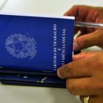 Serviços lideram geração de empregos no Brasil