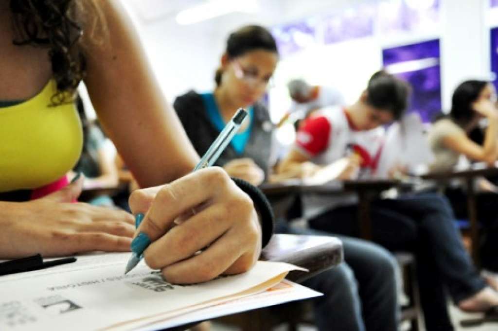 Milhares de bolsas no Prouni; veja como participar