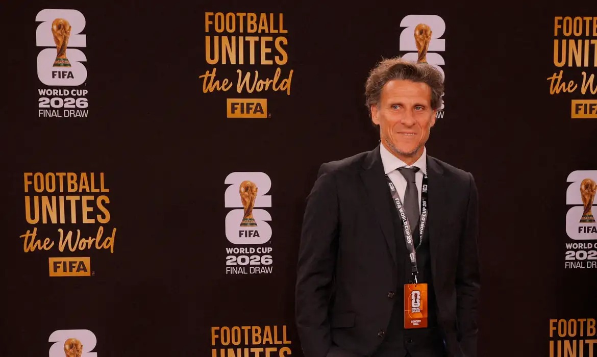 Uruguai aposta em Forlán após Copa de 2026