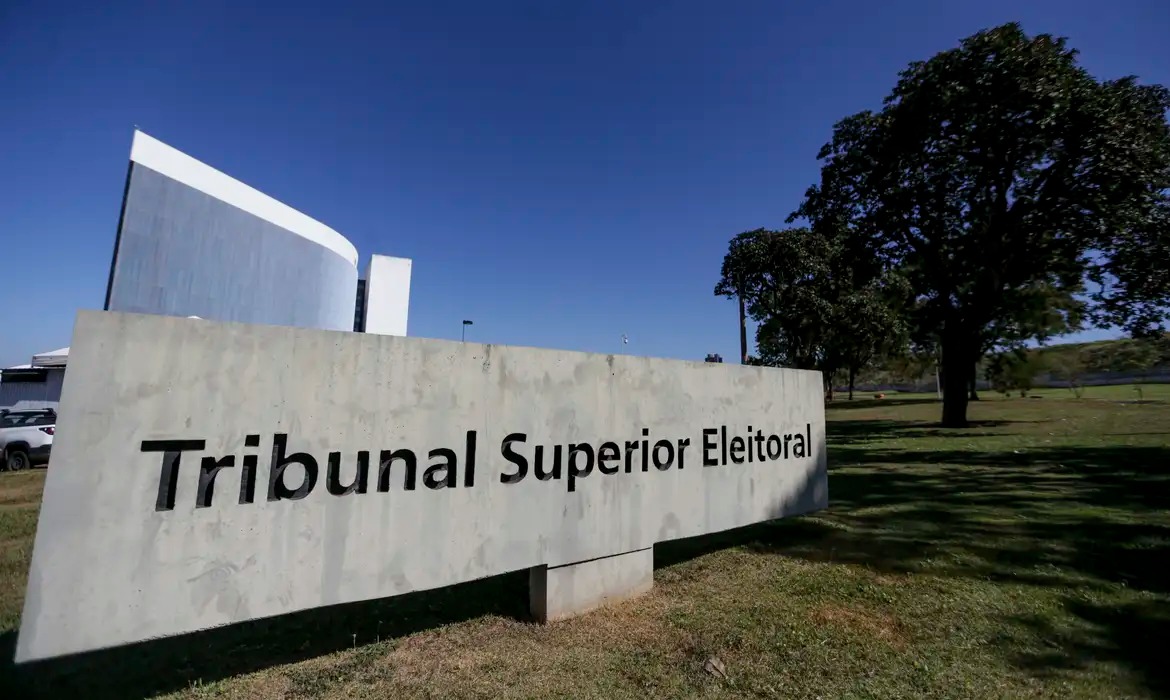 Novo conselho do TSE vai monitorar IA nas eleições 2026