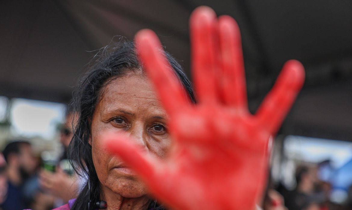 Lesões contra mulheres crescem 28,9% em dias de jogos