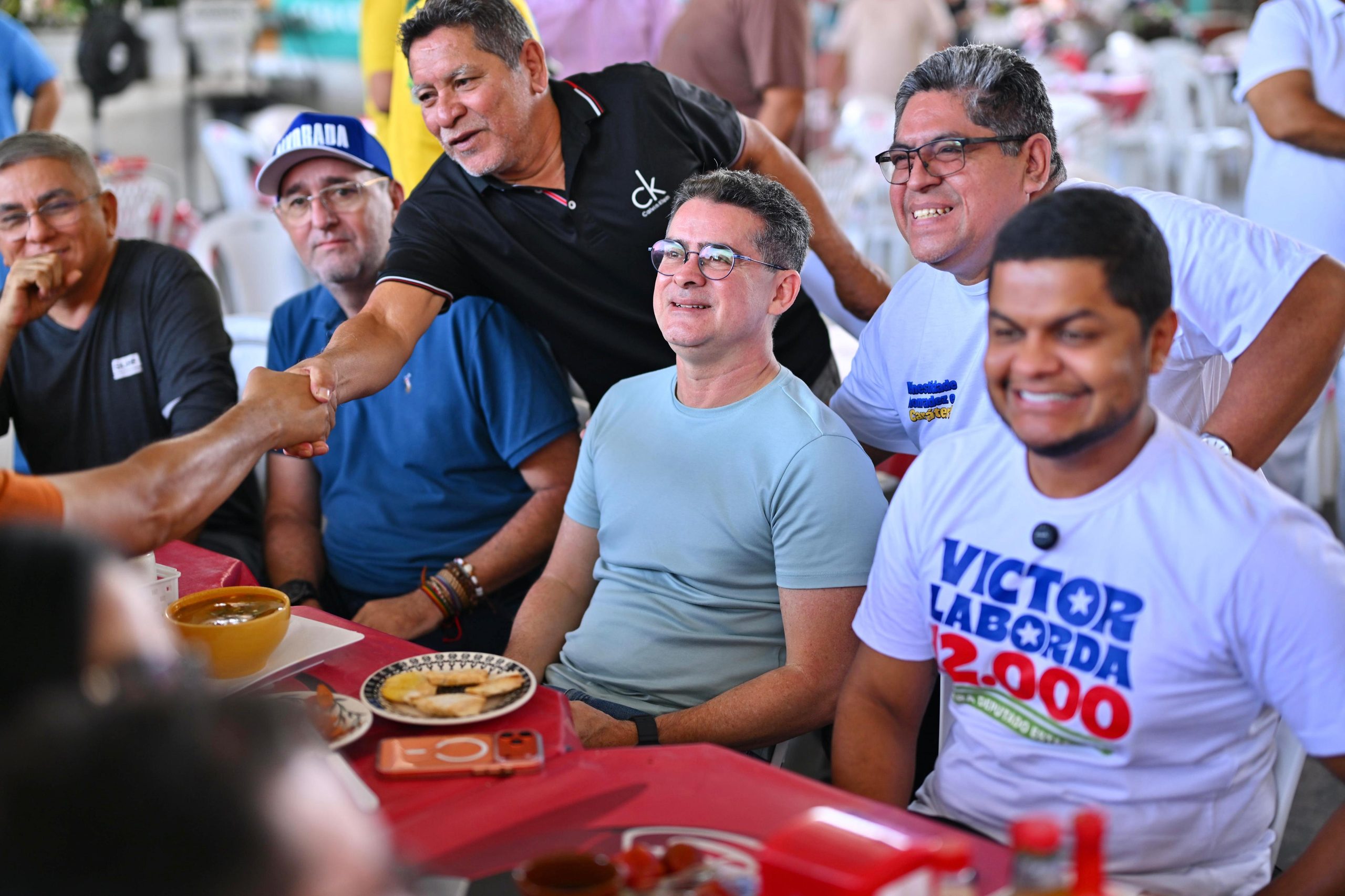 David Almeida destaca reformas de feiras no Alvorada
