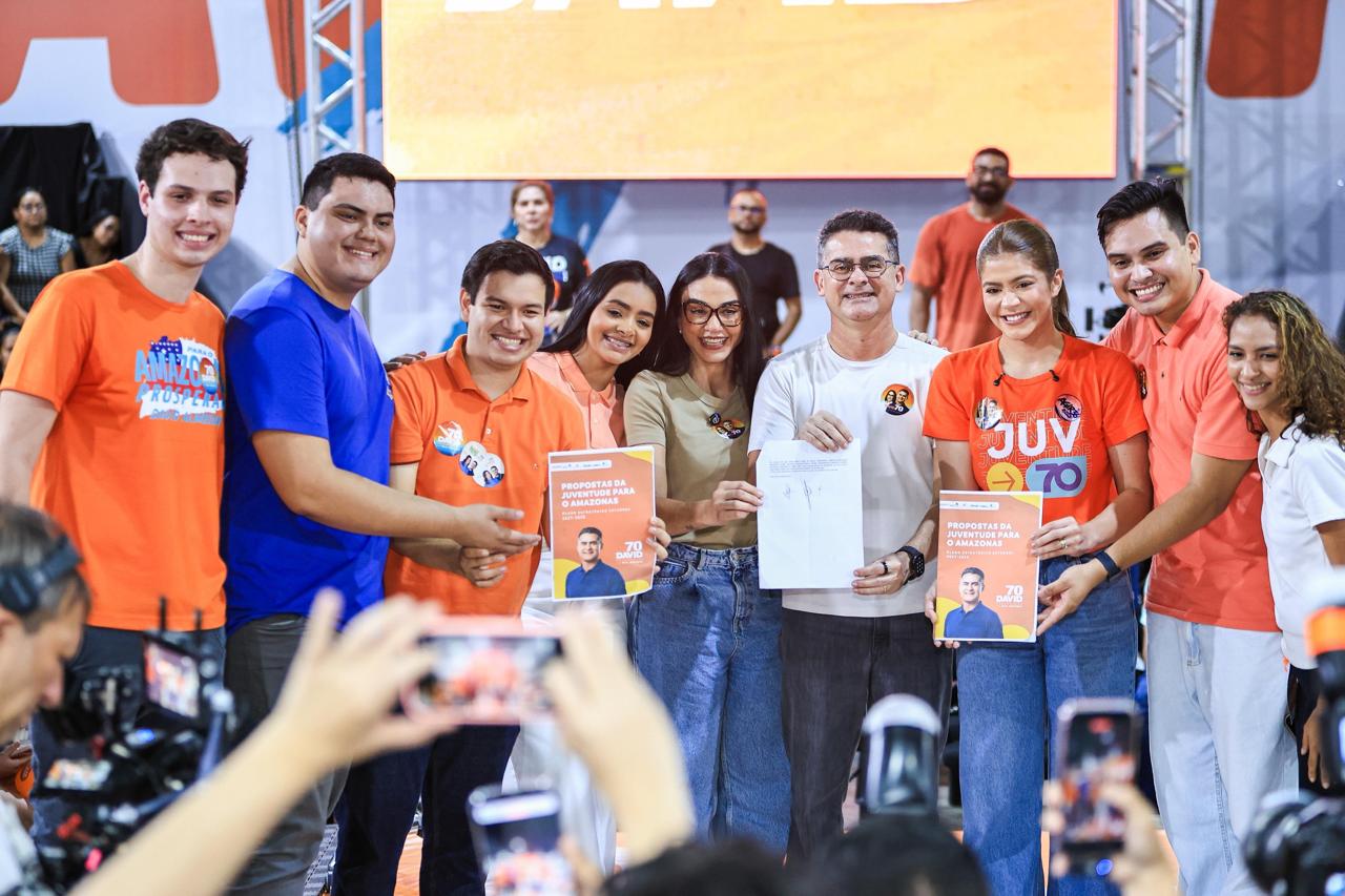 David Almeida anuncia plano para ampliar oportunidades de estudo e emprego aos jovens