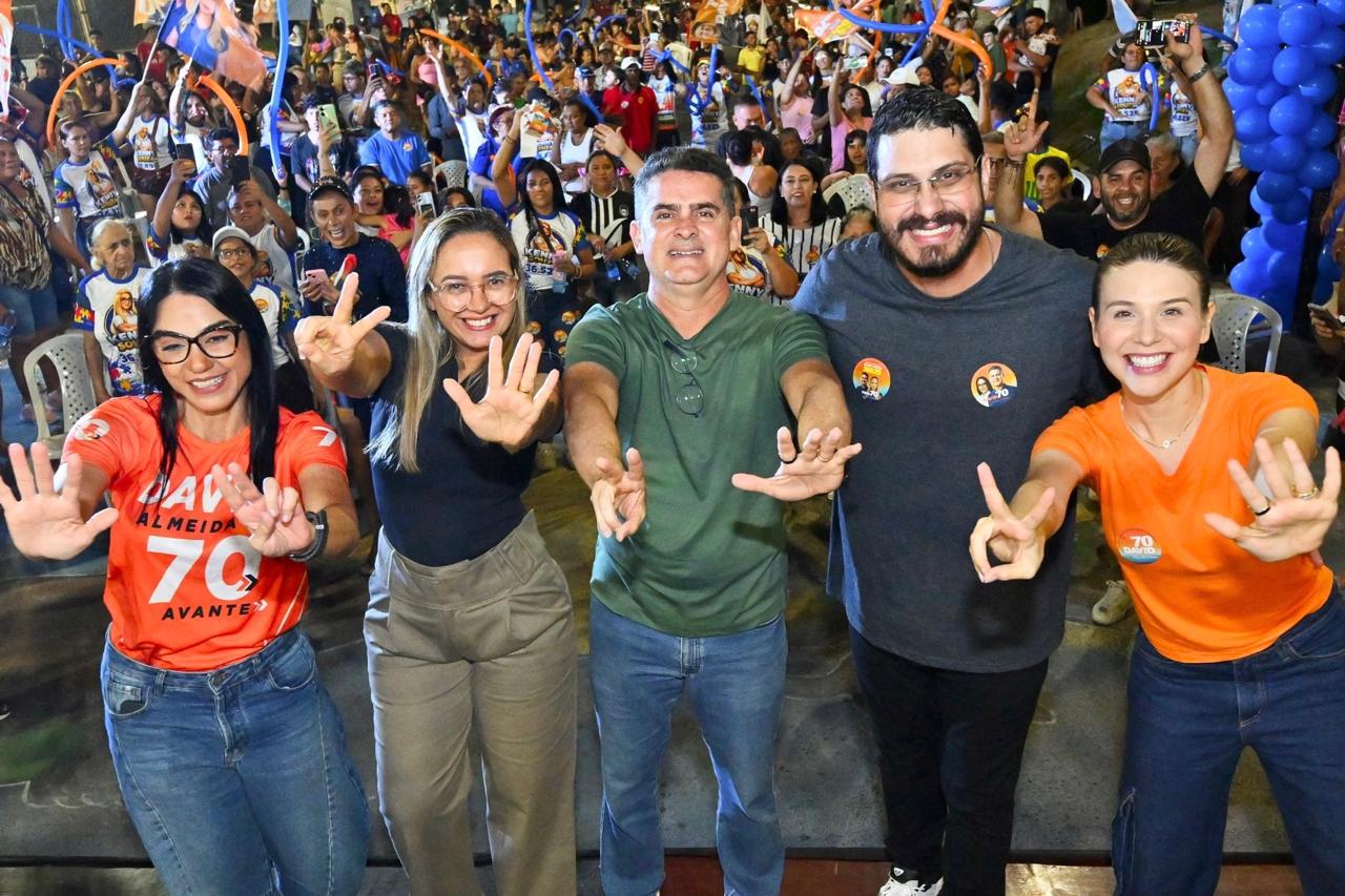 David apresenta plano de habitação popular durante agenda em Manaus