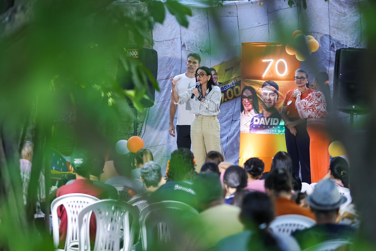 Shádia Fraxe cita desafios da regulação durante reunião em Manaus