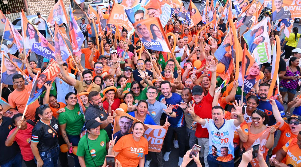 David Almeida destaca Cras e Arena do Bebé em caminhada na zona Norte