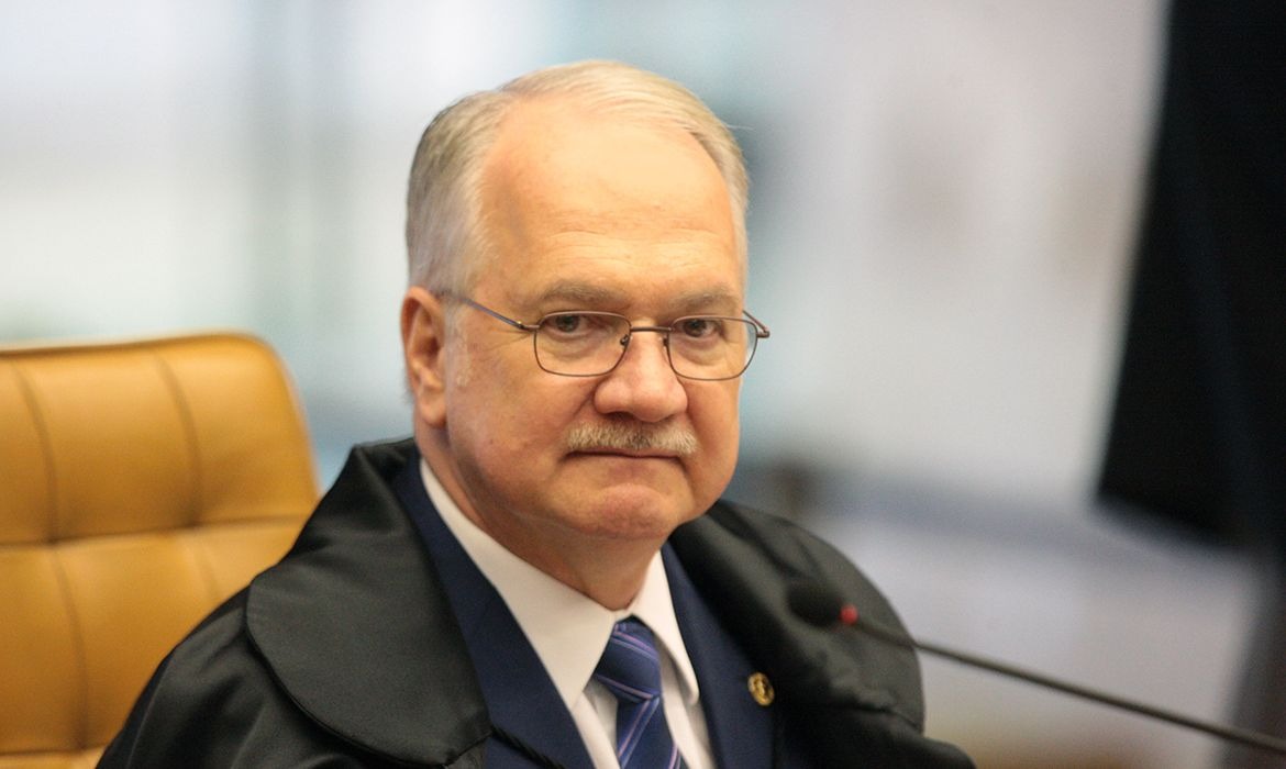 PGR pede transparência e Fachin determina abertura de documentos do Banco Master