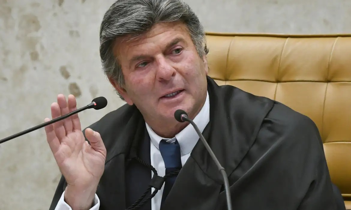 Caso BRB: Fux cobra explicações sobre operação bilionária no STF