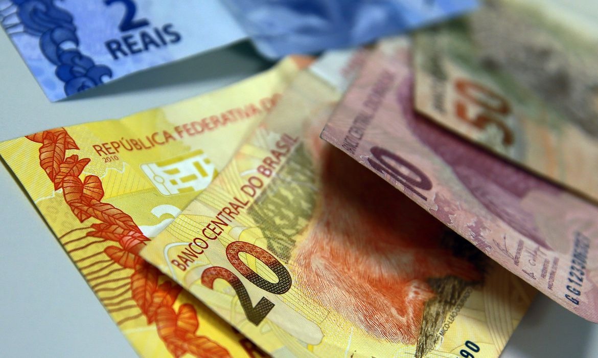 Crédito total do sistema financeiro soma R$ 7,4 trilhões em agosto
