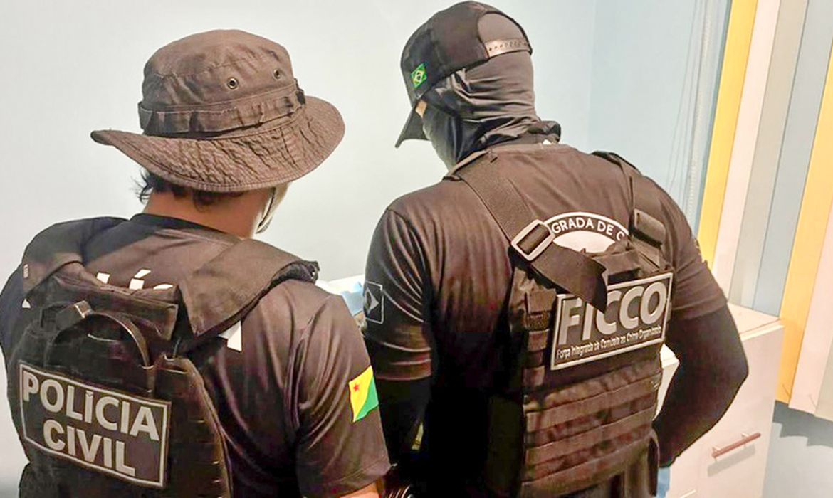 Justiça autoriza medidas em operação contra organizações criminosas em 19 estados