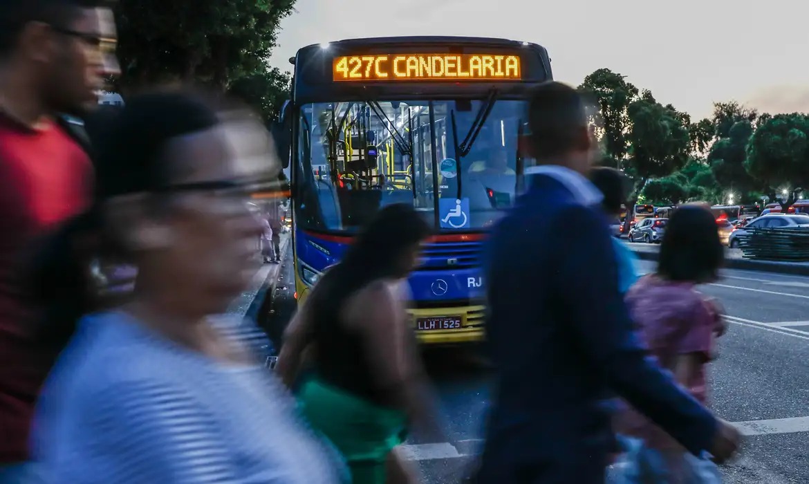 Obesidade cresce no Brasil com alimentação ruim e sedentarismo