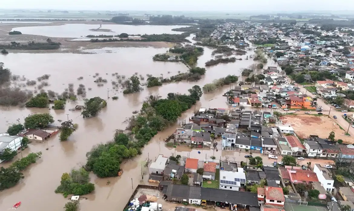 Pesquisadores com doutorado podem concorrer a prêmio sobre clima