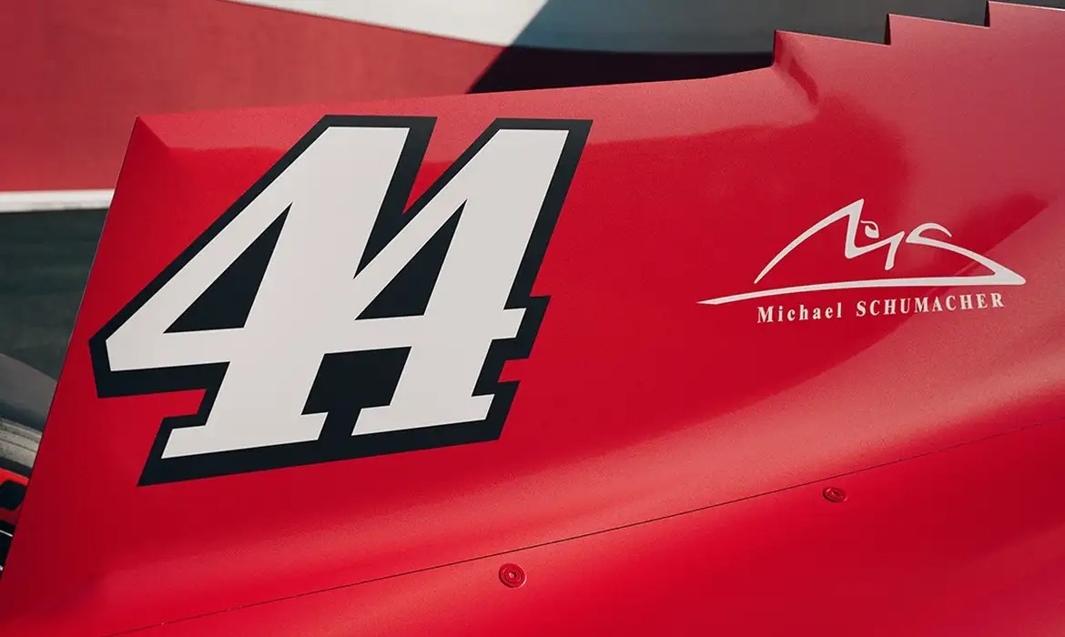 Ferrari recorda vitória histórica de Schumacher