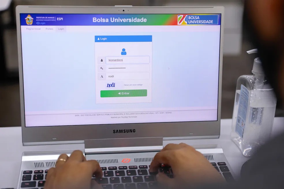 Inscrições do Bolsa Universidade 2027 exigem atenção ao edital em Manaus